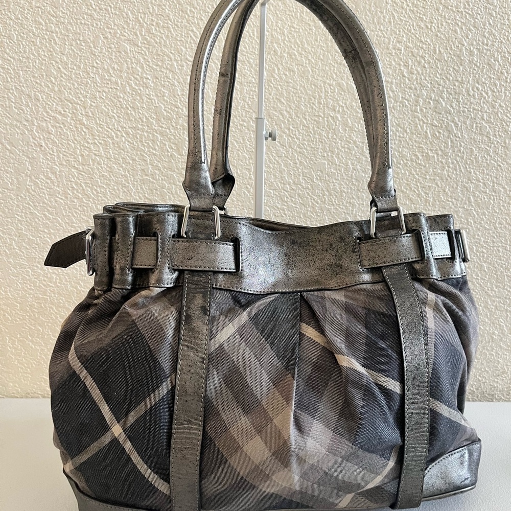 Burberry shoulder tote bag